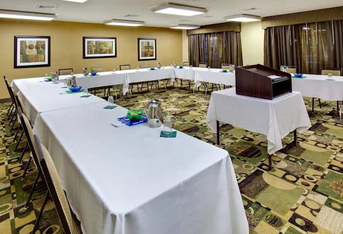 Holiday Inn Express & Suites Pleasant Prairie / Kenosha by IHG 4
