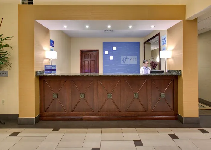 Holiday Inn Express & Suites Pleasant Prairie / Kenosha by IHG 4