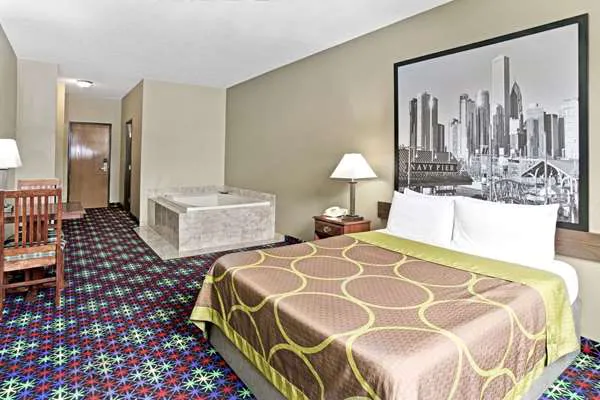 Super 8 by Wyndham Gurnee 4