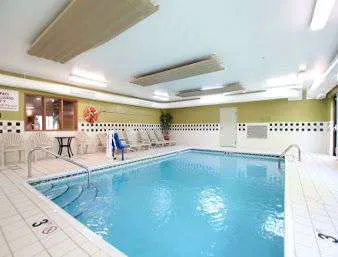 Baymont by Wyndham Gurnee 4