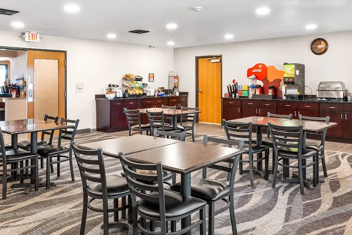 Boarders Inn & Suites by Cobblestone Hotels - Shawano 4