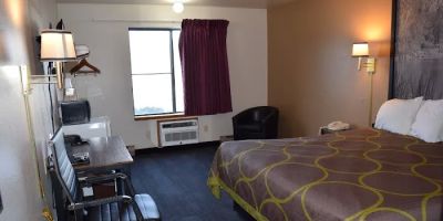 AmeriVu Inn & Suites Shawano WI