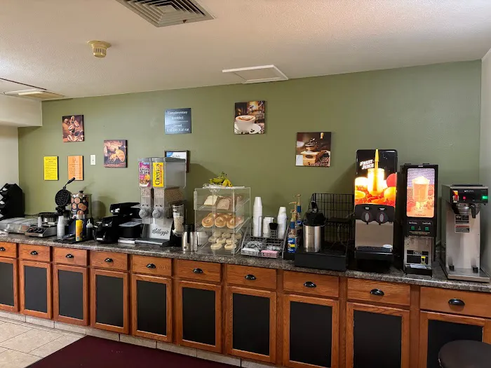 AmeriVu Inn & Suites Shawano WI 4