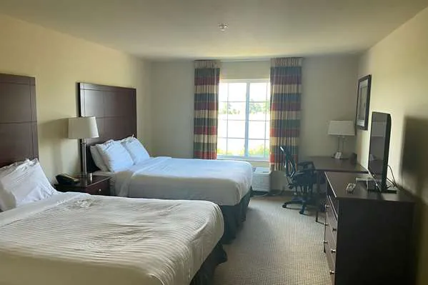 AmericInn by Wyndham Oshkosh 4