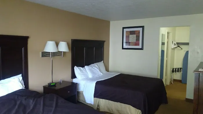 Howard Johnson by Wyndham Appleton 4
