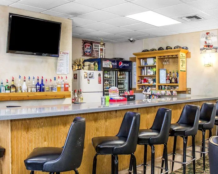 Quality Inn Mauston I-90 4