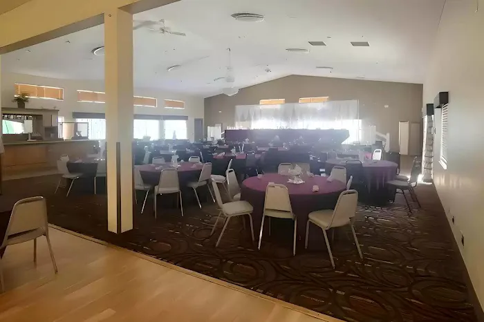 Comfort Inn & Suites 4