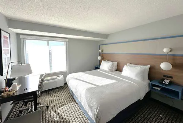 AmericInn by Wyndham Reedsburg 4
