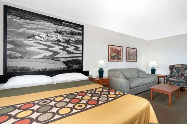 Super 8 by Wyndham Sparta 4