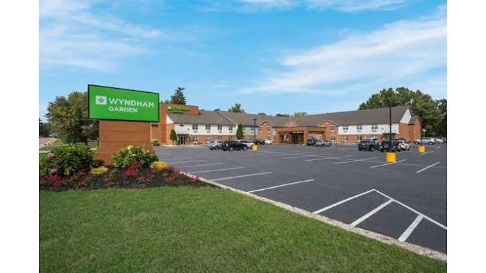 Ramada by Wyndham Galena Hotel & Day Spa 4