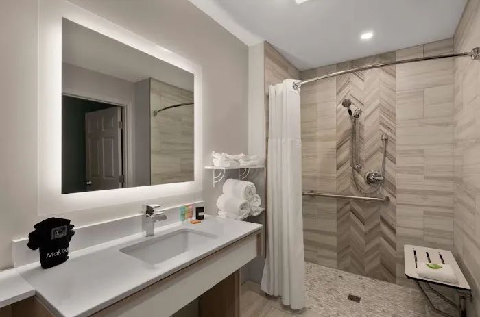 Wyndham Garden Galena Hotel & Day Spa 4