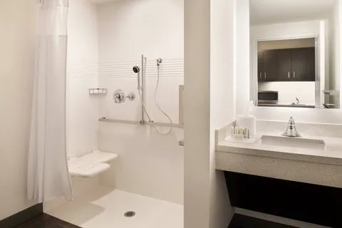 TownePlace Suites Dubuque Downtown 5