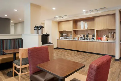 TownePlace Suites Dubuque Downtown 5