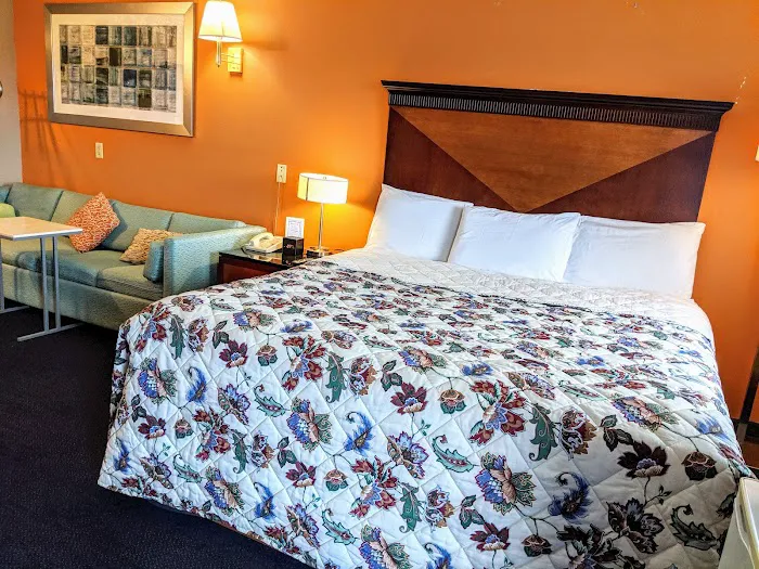 Executive Inn 4