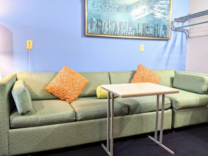 Executive Inn 4