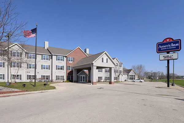 AmericInn by Wyndham Fulton Clinton 4