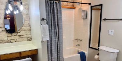 River Rock Inn