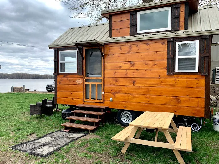 Riverview Vacation Rentals & Tiny Homes 4