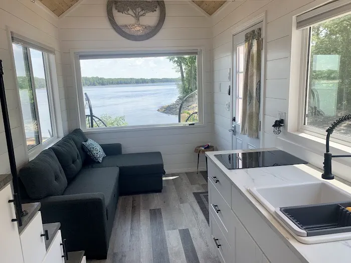 Riverview Vacation Rentals & Tiny Homes 4