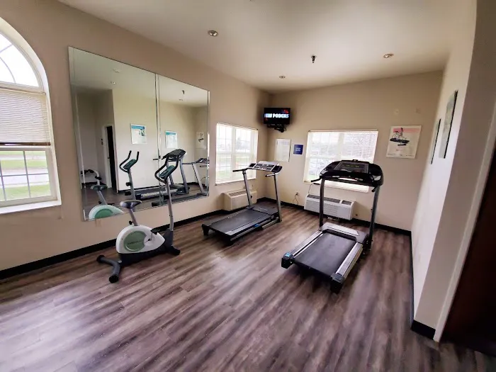 Americas Best Value Inn & Suites Racine 4
