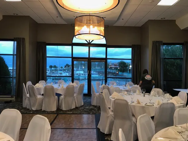 DoubleTree by Hilton Racine Harbourwalk 4