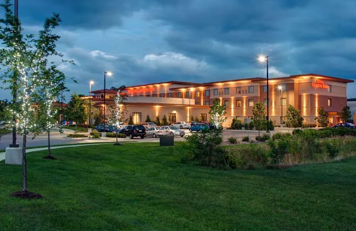Hilton Garden Inn Milwaukee Airport 5