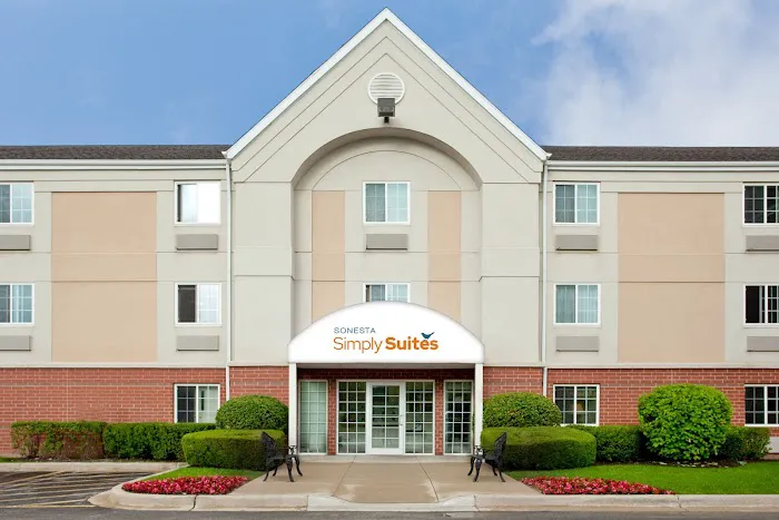 Sonesta Simply Suites Chicago Libertyville 4