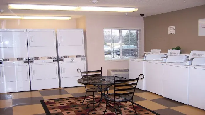 Sonesta Simply Suites Chicago Libertyville 4