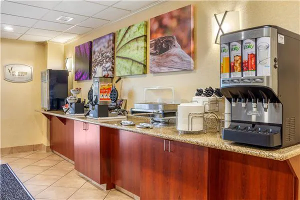 Sleep Inn & Suites Milwaukee Airport 5