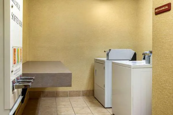 Sleep Inn & Suites Milwaukee Airport 5