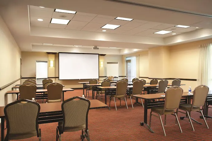 Hyatt Place Milwaukee Airport 5
