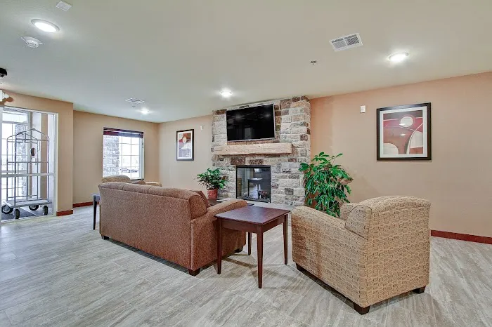 Cobblestone Hotel & Suites - Pulaski 4
