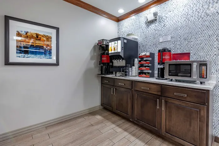 Best Western Plus Sparta Trail Lodge 4