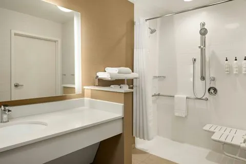 Fairfield Inn & Suites La Crosse Downtown 4