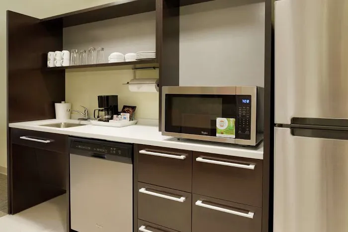 Home2 Suites by Hilton La Crosse 4