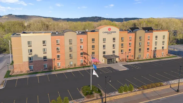 Candlewood Suites la Crosse by IHG 4