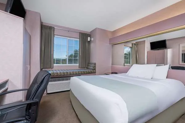Microtel Inn by Wyndham Onalaska/La Crosse 4