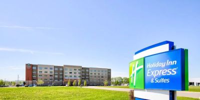 Holiday Inn Express & Suites Onalaska - La Crosse, an IHG Hotel
