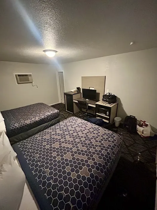 Onalaska Inn 4