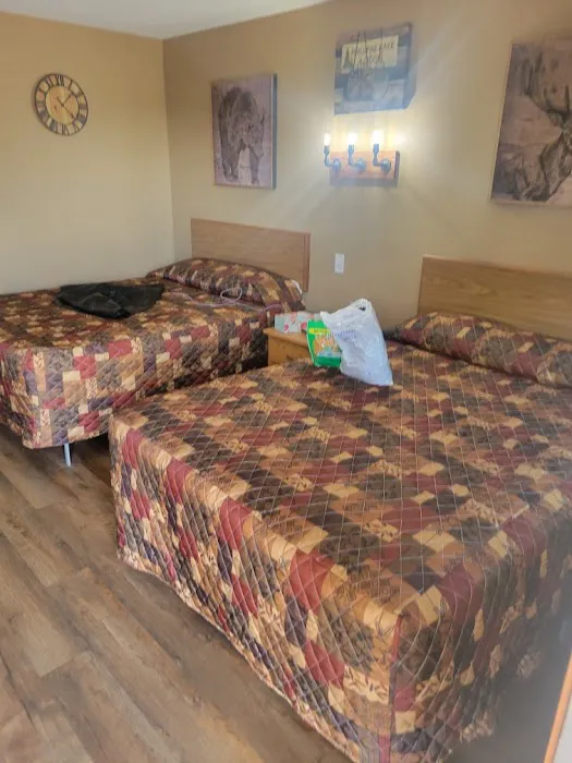 Onalaska Inn 4