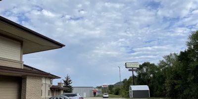 Prairie Inn & Suites