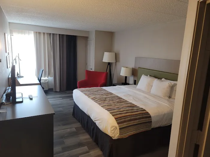 Country Inn & Suites by Radisson, La Crosse, WI 4