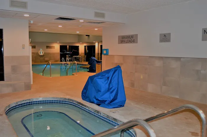 Country Inn & Suites by Radisson, La Crosse, WI 4