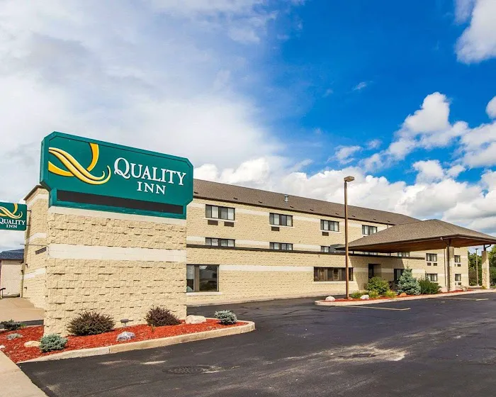 Quality Inn 4