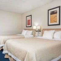 Norwood Inn & Suites La Crosse ico