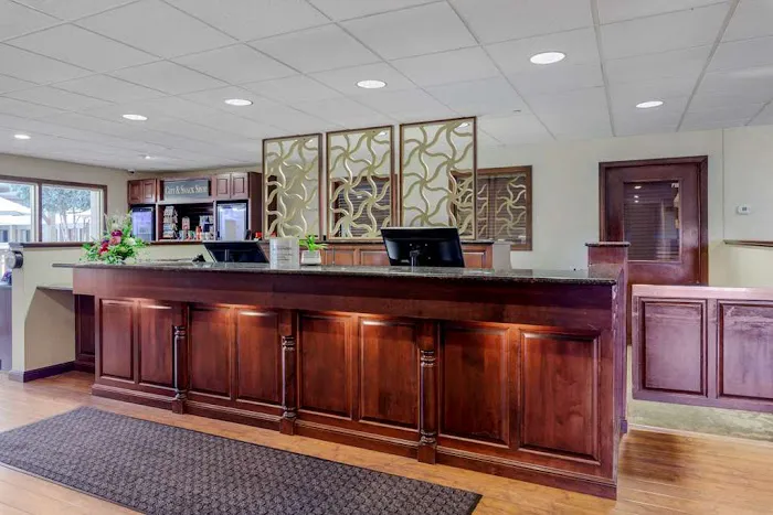 Best Western Plus Dubuque Hotel & Conference Center 4