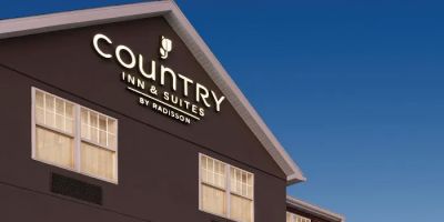 Country Inn & Suites by Radisson, Dubuque, IA