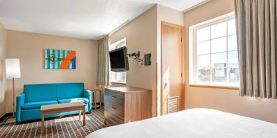 MainStay Suites Dubuque at Hwy 20