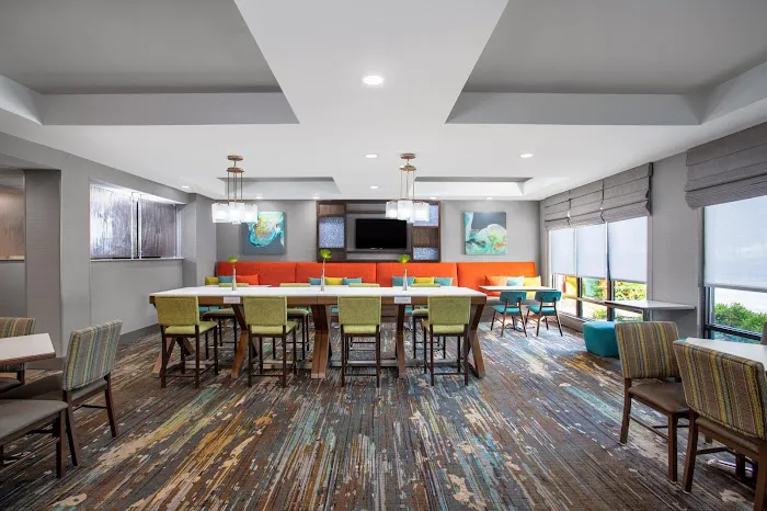 Holiday Inn Express & Suites Clinton, an IHG Hotel 4