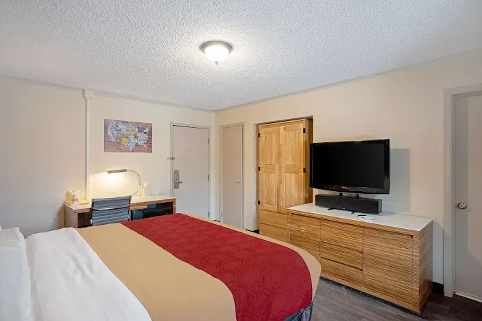 Quality Inn Frontier at U.S. Hwy 30 4